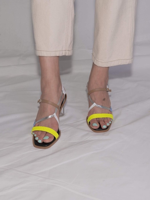 Effie charm color sandals
