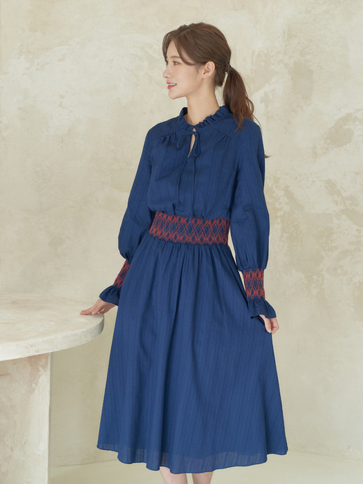 MELISSA SMOCKING DRESS NAVY