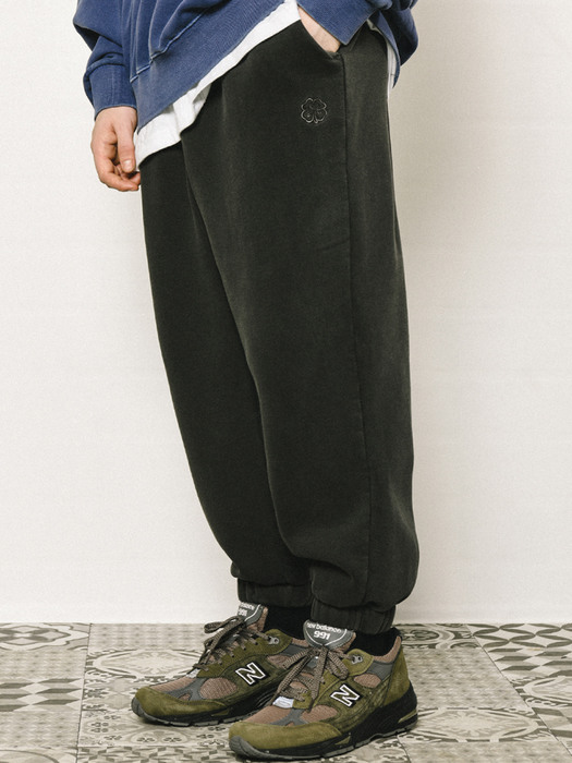 FOUR LEAF CLOVER JERSEY JOGGER PANTS BLACK CHARCOAL