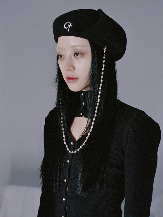 0 5 pearl string beret