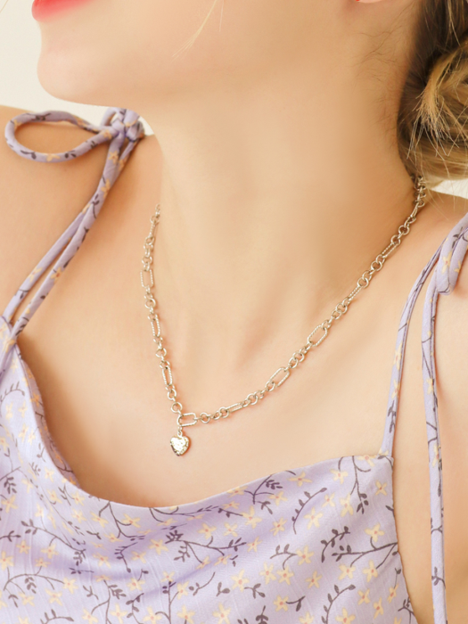 jolly heart chain necklace