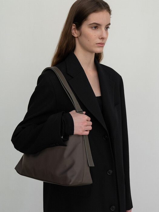 Rowie nylon large shoulder bag Khaki