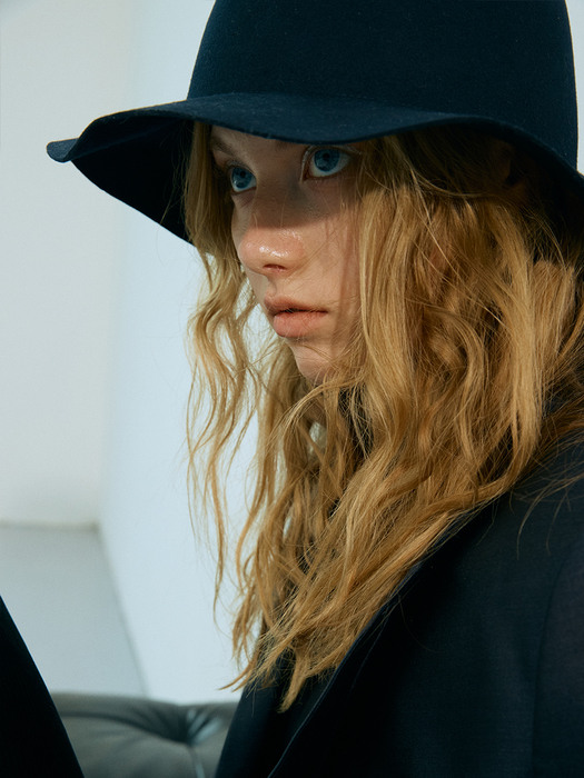 [Let there be light] Lou floppy hat in dark navy