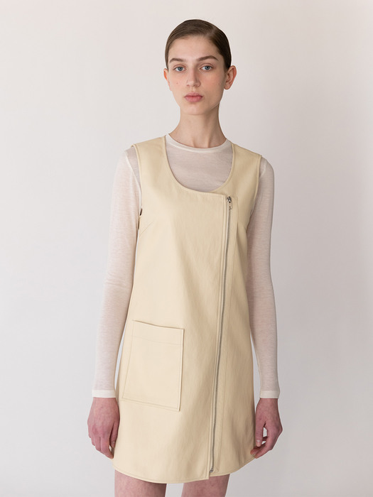 Le eco leather one-piece (beige)