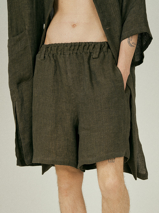 (m) Readymade Shorts in Linen Dobby Olive