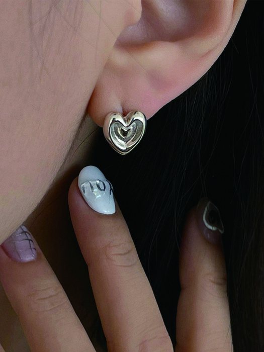 Romance heart earring