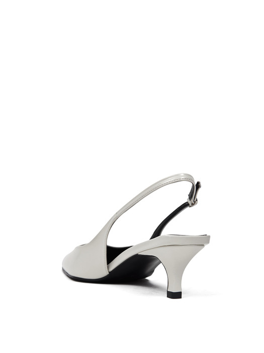 K22-SH028  / CURVED SLINGBACKS