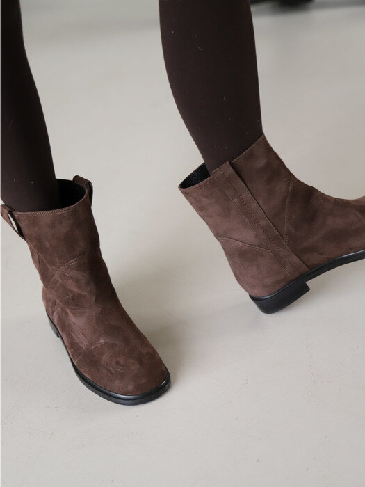Short ankle boots / brown suede (2cm)