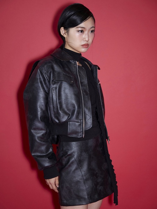 Amber leather jumper (black)