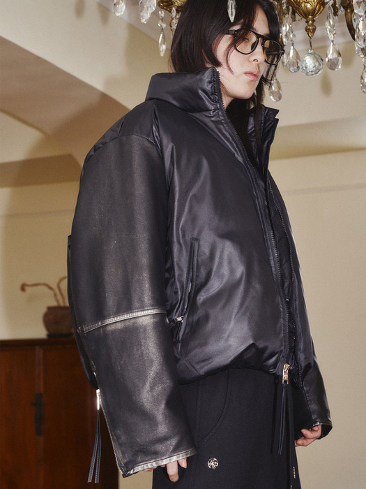 G_TANNING LEATHER SLEEVE PUFFER / BLACK