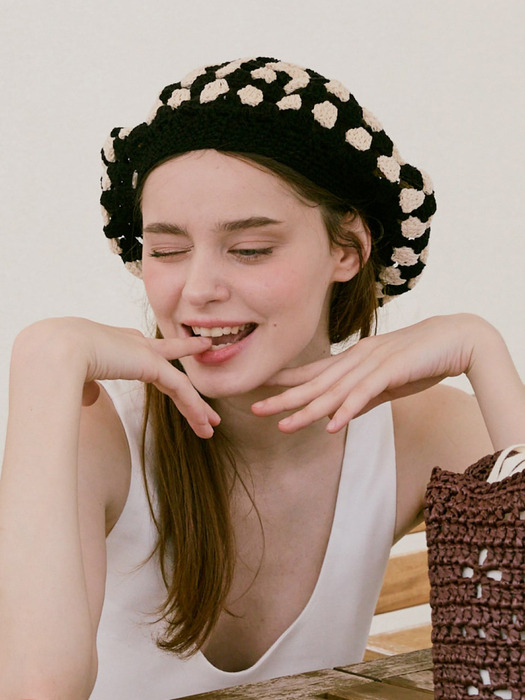 No.231 / Fruits Crochet Beret _ Cookies and Cream