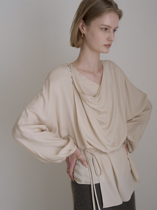 DRAPE WRAP BLOUSE_BEIGE