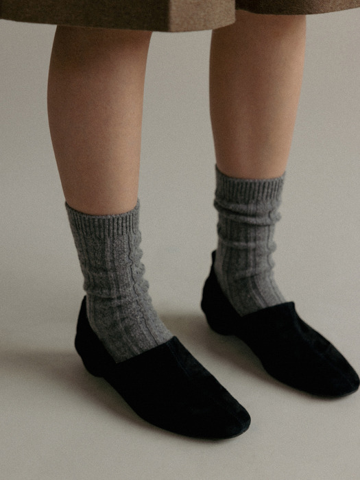 TOBY CABLE SOCKS (3colors)