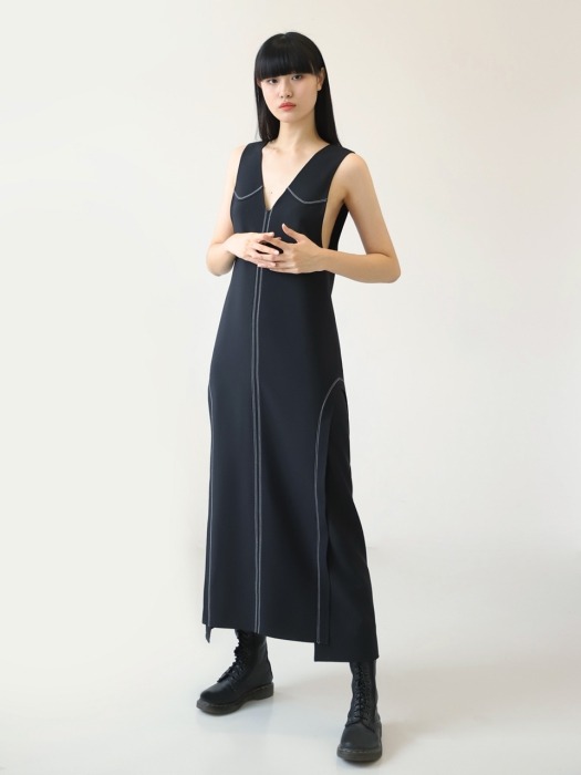 V NECK STITCH LONG DRESS_Black