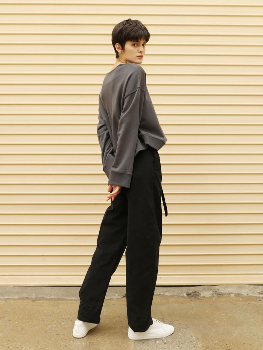 Patch Pocket High Waist Pants_Black