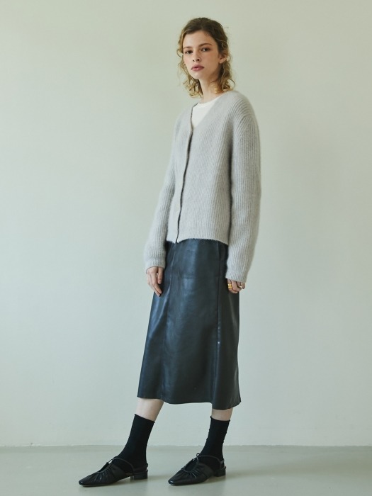 stitch leather skirt (black)