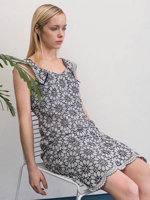 [Re;Collection] Navy Flower Lace Slip Dress II