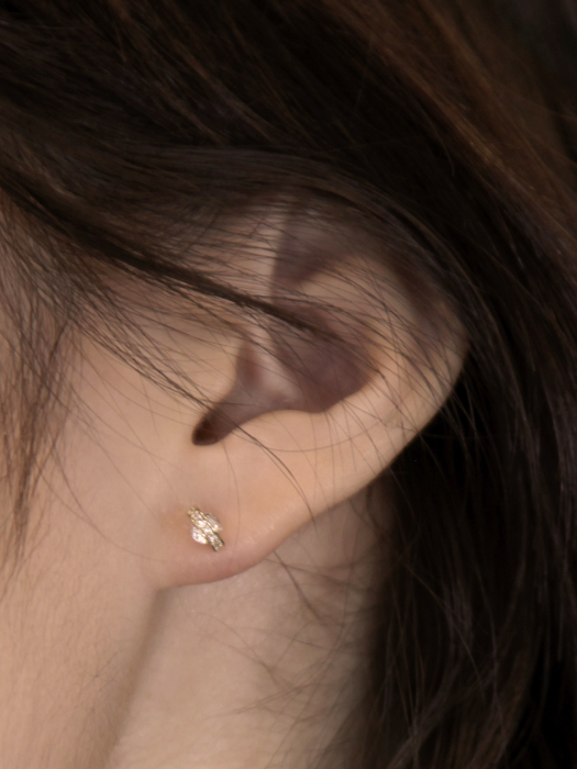 [Silver925] LU106 Minimal cubic earrings