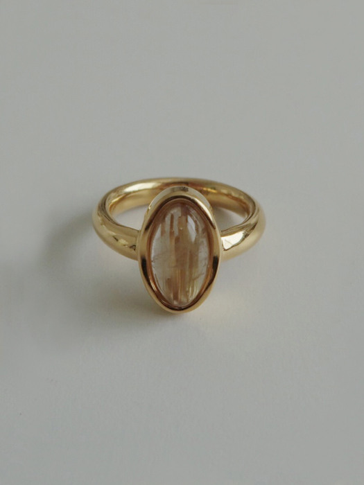 GOLD QUARTZ ELLIPSE RING