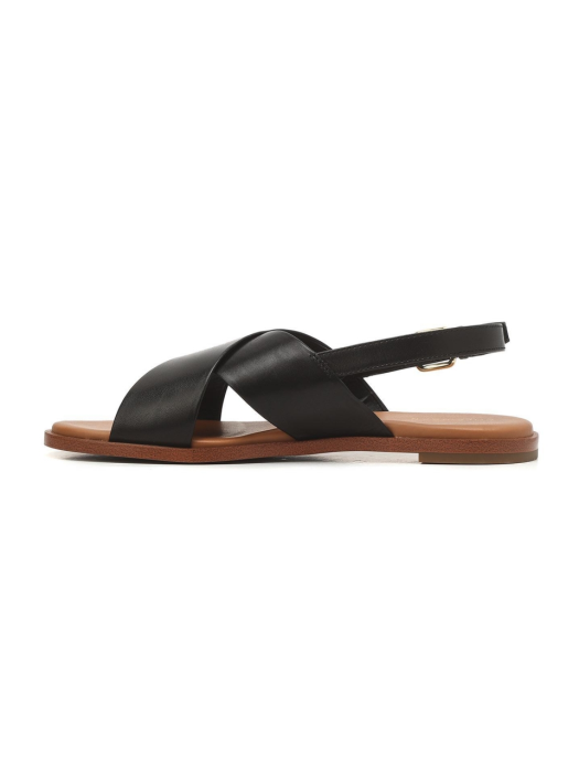 Fernanda grand deals flat sandal