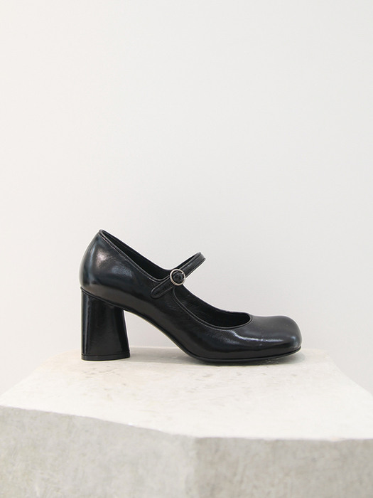 Lua Mary Jane Pumps Black