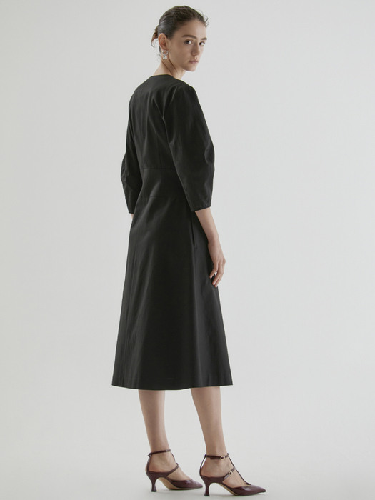 VOLUME SLEEVE DRESS_BLACK