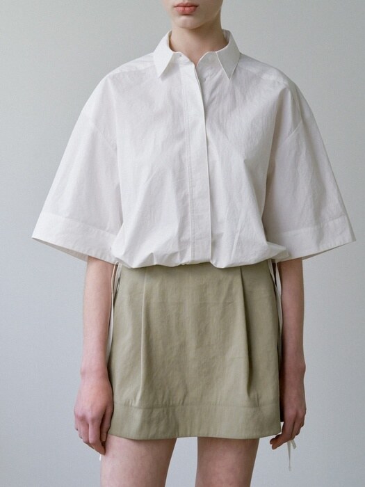 One Tuck Mini Skirt _ khaki