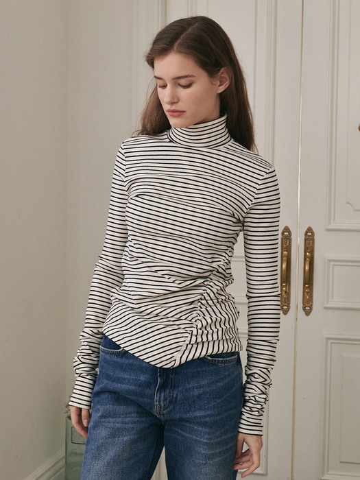 Stripe Side Shirring Turtleneck T-Shirt - Ivory