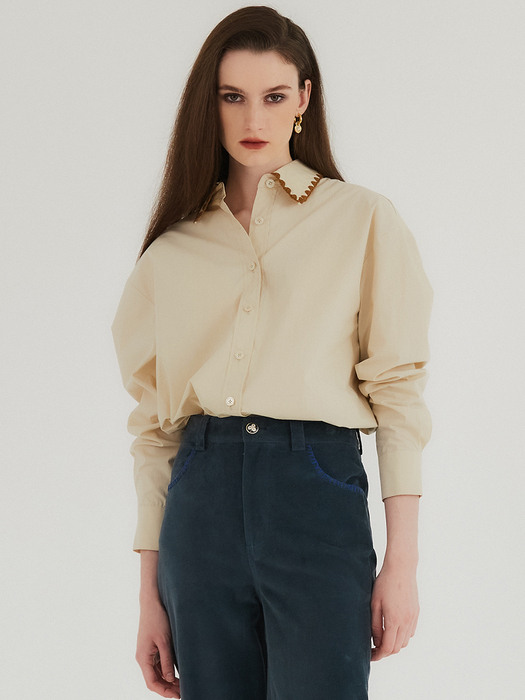 Embroidery Crochet collar overfit shirt / Beige