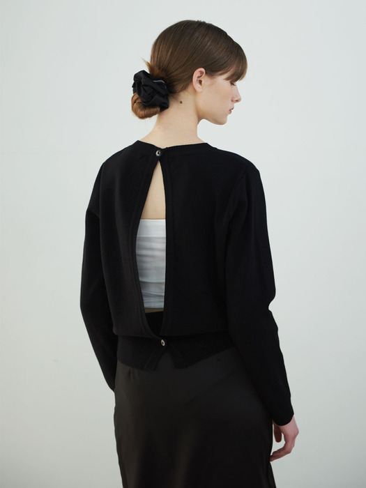 Back cut-out knit (Black)