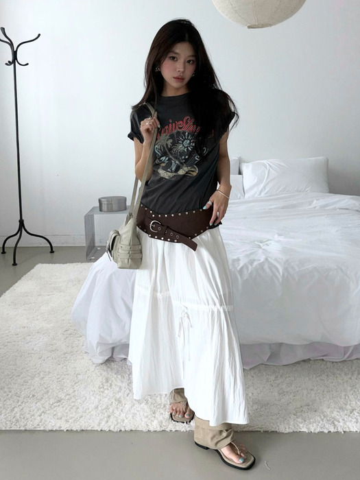 String Skirt in White VW4MS231-01