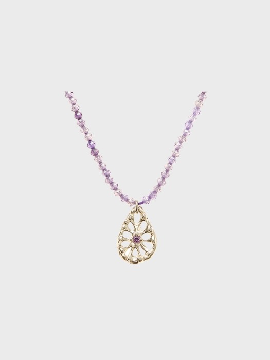 runi violet necklace 