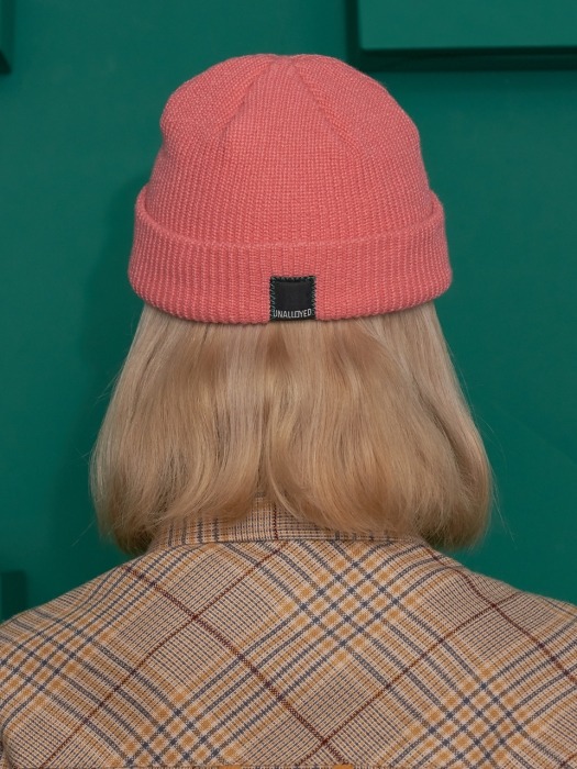 LABEL PATCH BEANIE / PINK