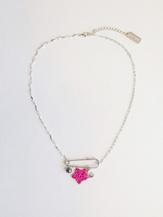 Metalic pink star with mix chain necklace