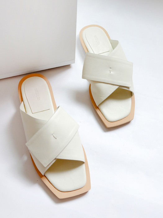 M_19VVD_SANDAL_IVORY