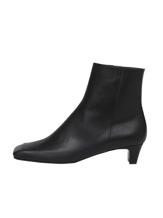 [EXCLUSIVE]Square-toe Ankle boots/ Black