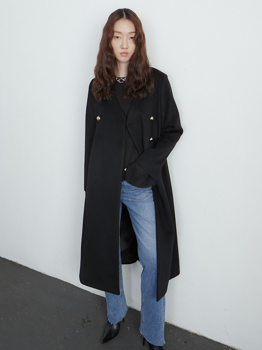 Collorless coat_black