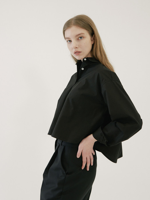 plain cropped shirts (black)