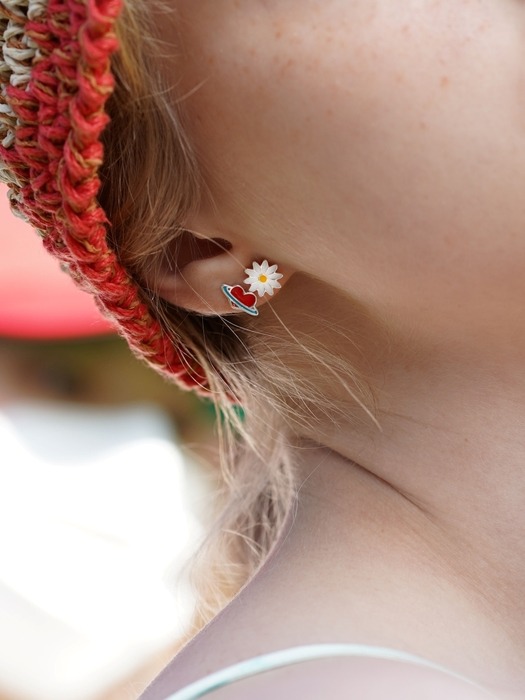 Cute motives color pin Eearing 유니크 큐트 모티브 컬러 귀걸이