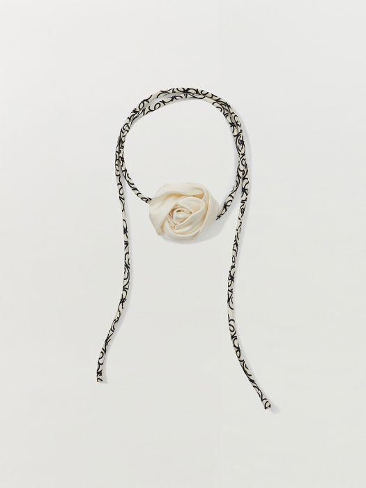 TOCKER Pattern Printed Silk Chocker with Corsage - Black/Ivory