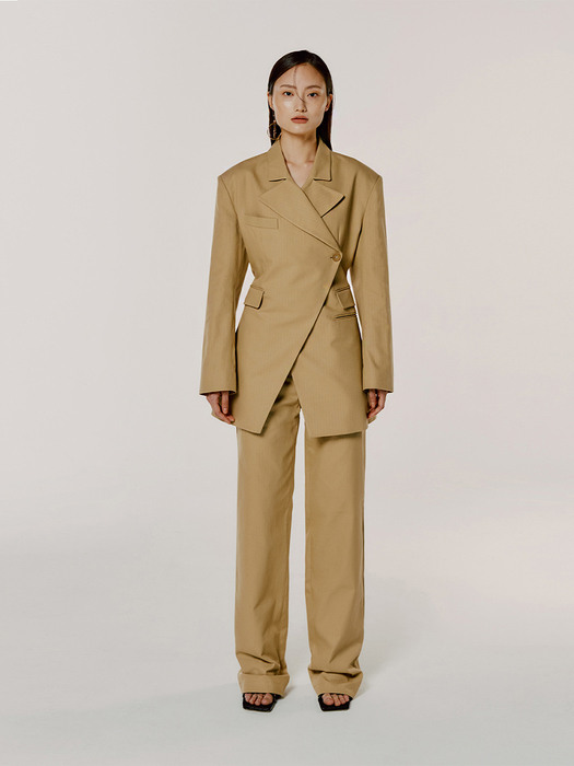 FW21 Fitted Suit Jacket - Sand Herringbone