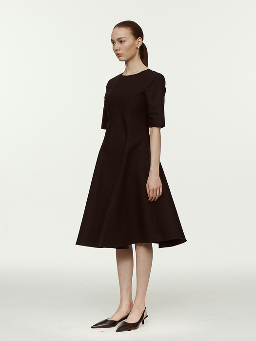 Sophia Flare Dress [Black]