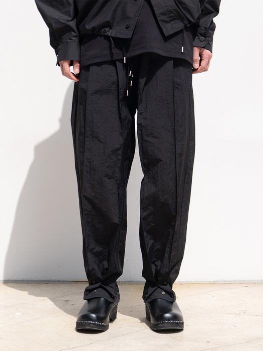 Stitch snap pants Black