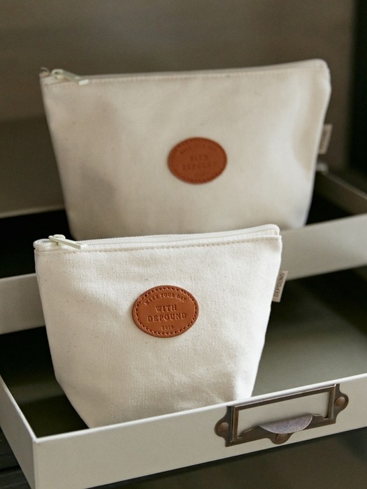 [단독]leather patch bun pouch (S) - ivory