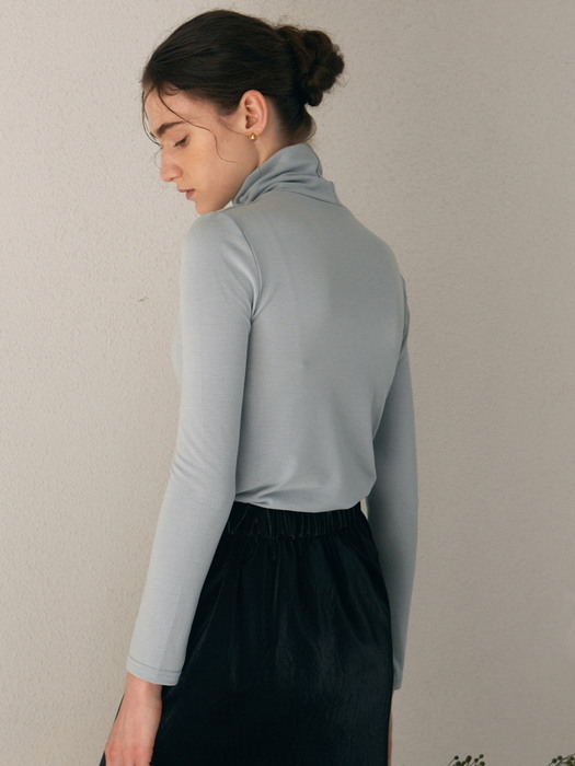 CLASSIC TURTLENECK TOP_SKY BLUE