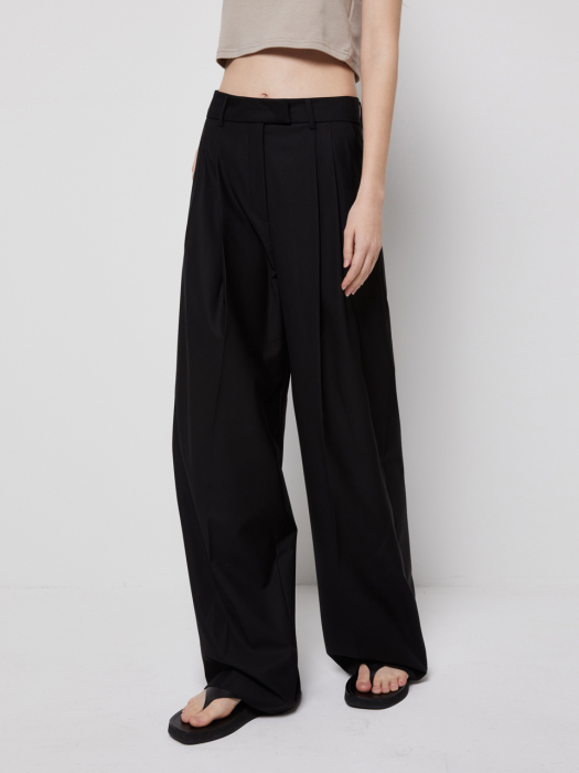 TWO TUCK WIDE SLACKS_BLACK