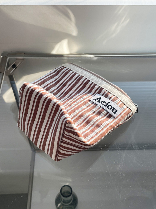 Aeiou Basic Pouch (M size) Bedding Brown Stripe