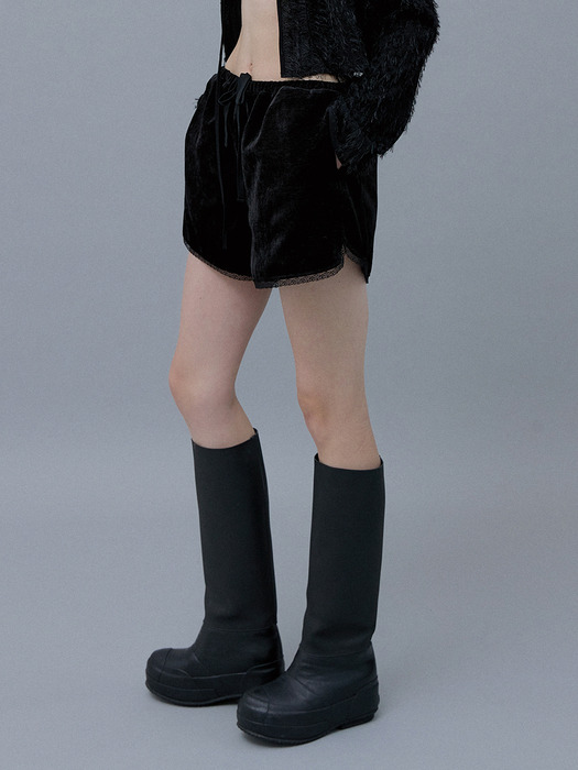 Velvet Lace Shorts (Black)