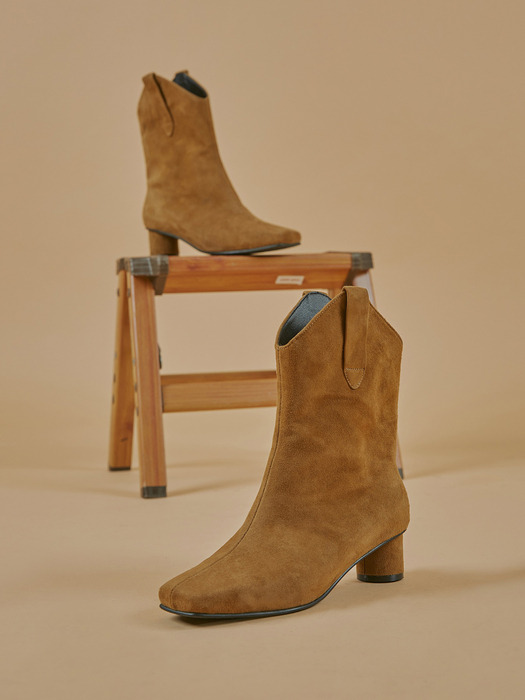 Caramel boots  / 카라멜 부츠 (camel)