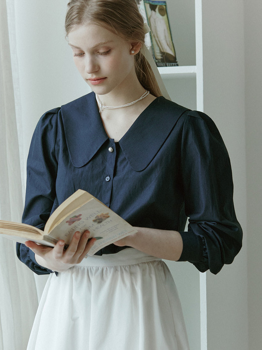 Round Sailor Collar Blouse - Navy